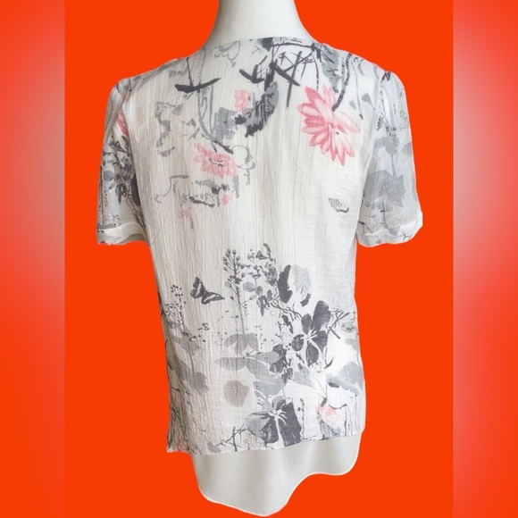 Floral Print Women's Top - Picture 4 of 5